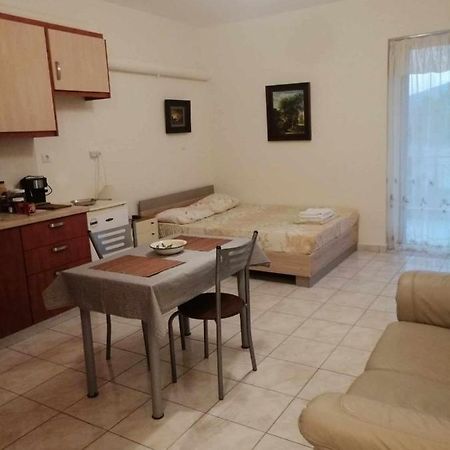 Gallery Suites "Athina" Missolonghi ภายนอก รูปภาพ