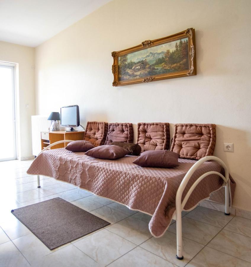Gallery Suites "Athina" Missolonghi ภายนอก รูปภาพ